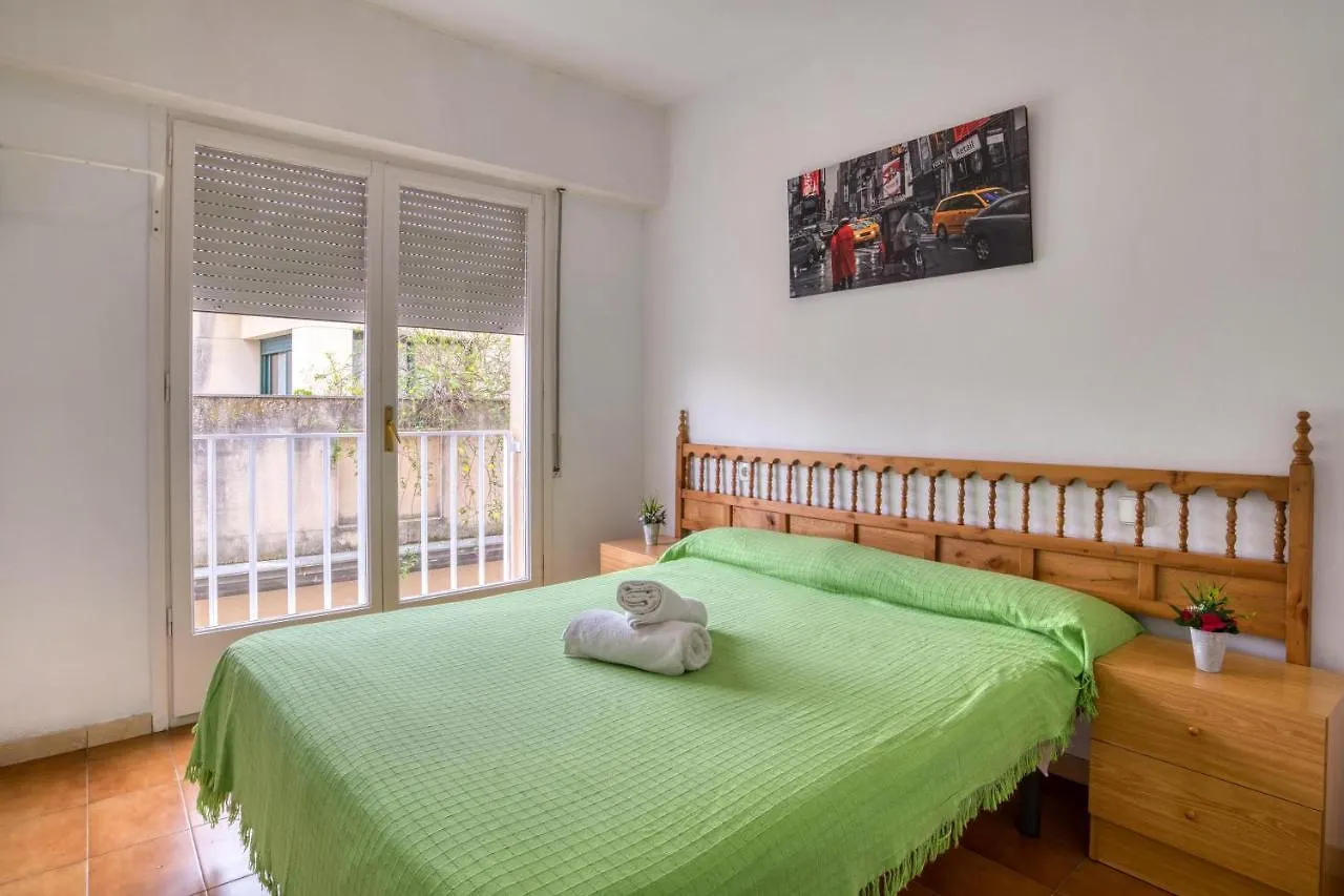 Apartament Luisa Lloret de Mar Lägenhet